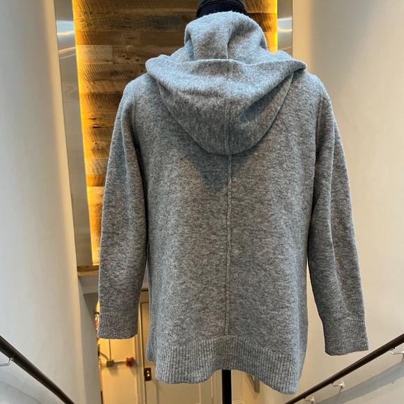 🌸 Banana Republic Gray Wool Hooded Open Front Cardigan Sweater  Women’s - Picture 2 of 6